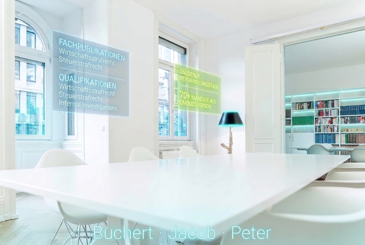 Modernes Besprechungszimmer der Rechtsanwaltskanzlei Buchert • Jacob • Peter in Frankfurt am Main. Holographische Anzeigen im Raum visualisieren die Kerngebiete Wirtschaftsstrafrecht, Steuerstrafrecht und Internal Investigations sowie die Qualifikationen und die umfassende Erfahrung der Fachanwälte aus tausenden Verhandlungstagen und über 70 Mandaten als Ombudsperson.
